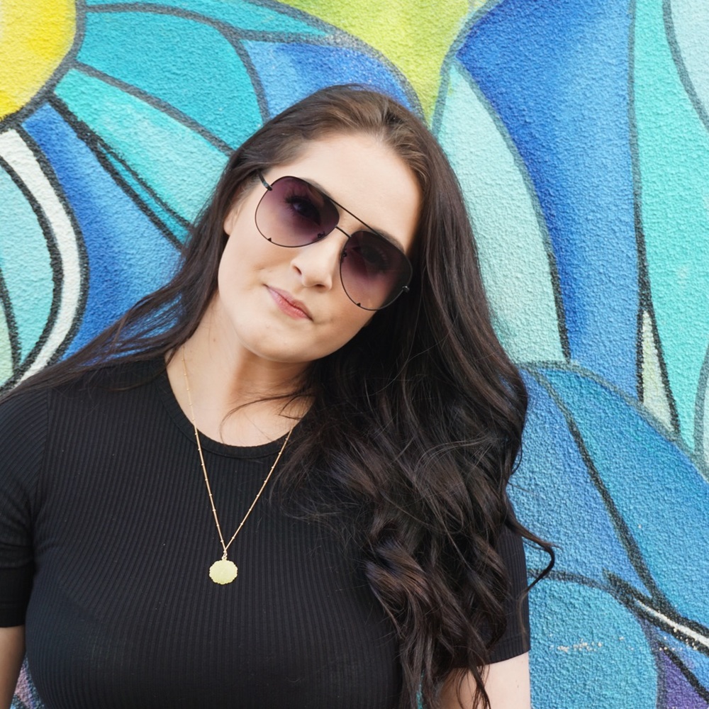 Meet your Posher, Lauren